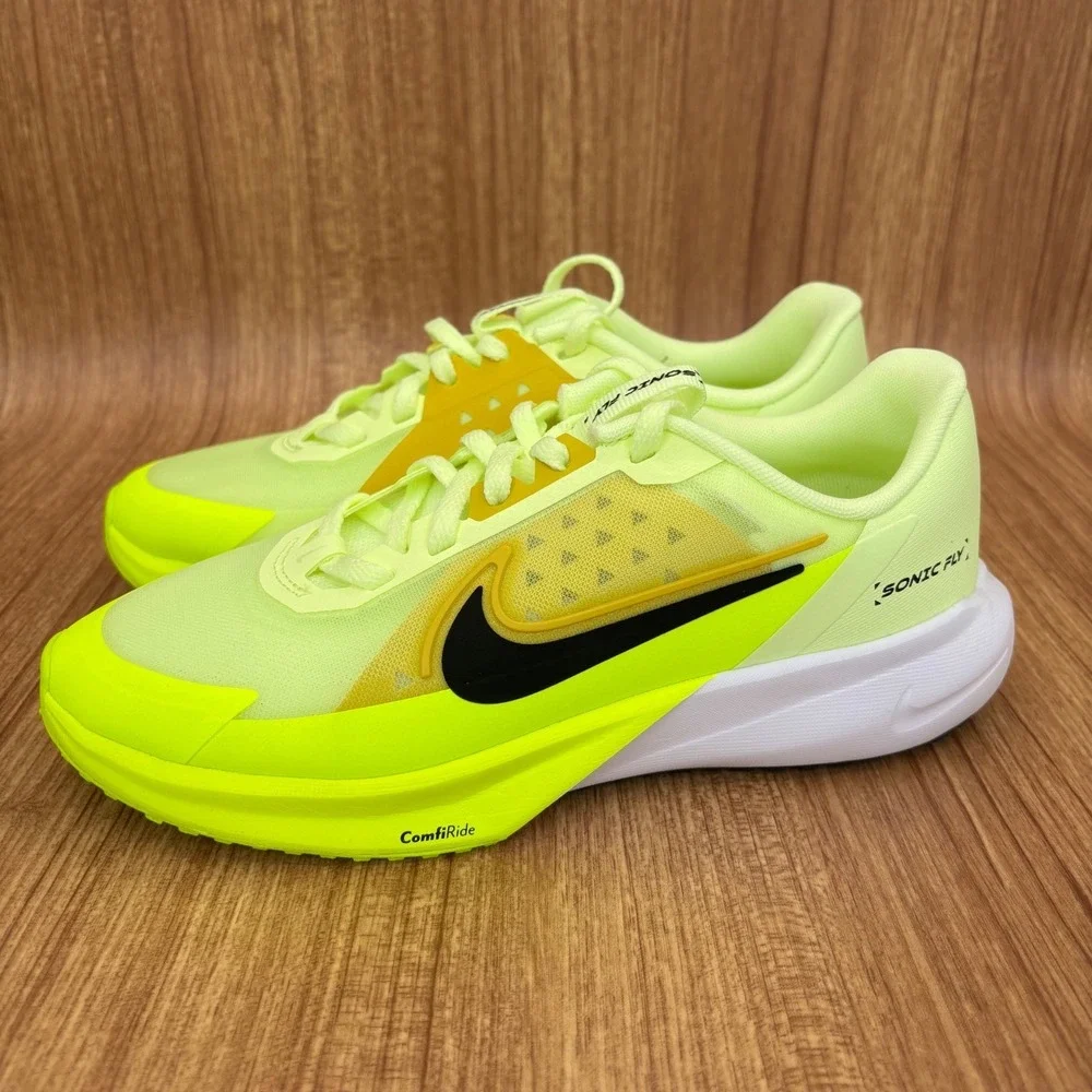 Nike Sonic Fly GS Kids Running Shoes 4Y Barely Volt FZ0017-700 New